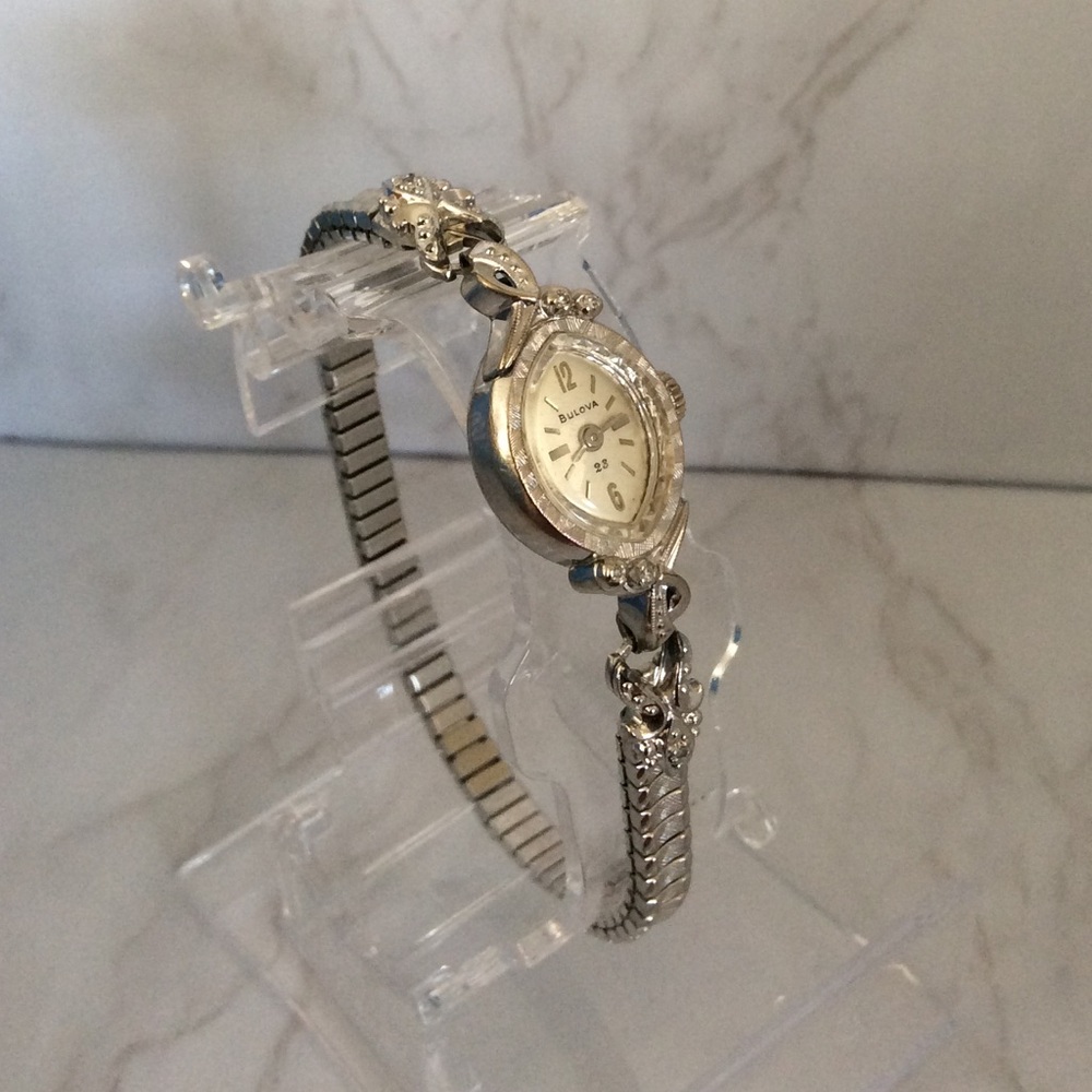 Bulova Ladies Watch - Picture 4 of 15